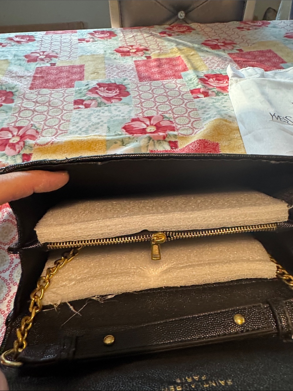 Designer inspired Black Quilted Leather Wallet Clutch with Signature Logo - Picture 4 of 10